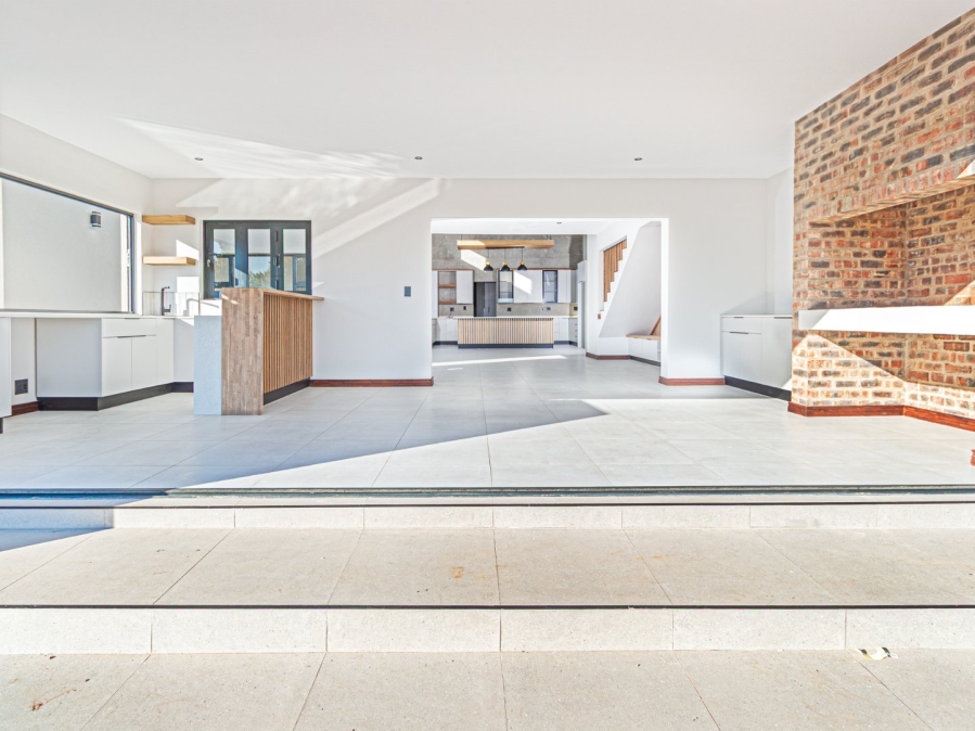 4 Bedroom Property for Sale in Landsmeer Residential Estate North West